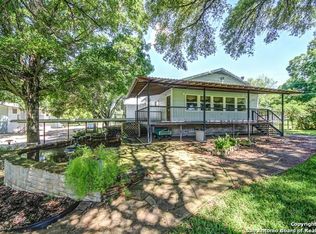 124 Laurel Ln, Schertz, TX 78154