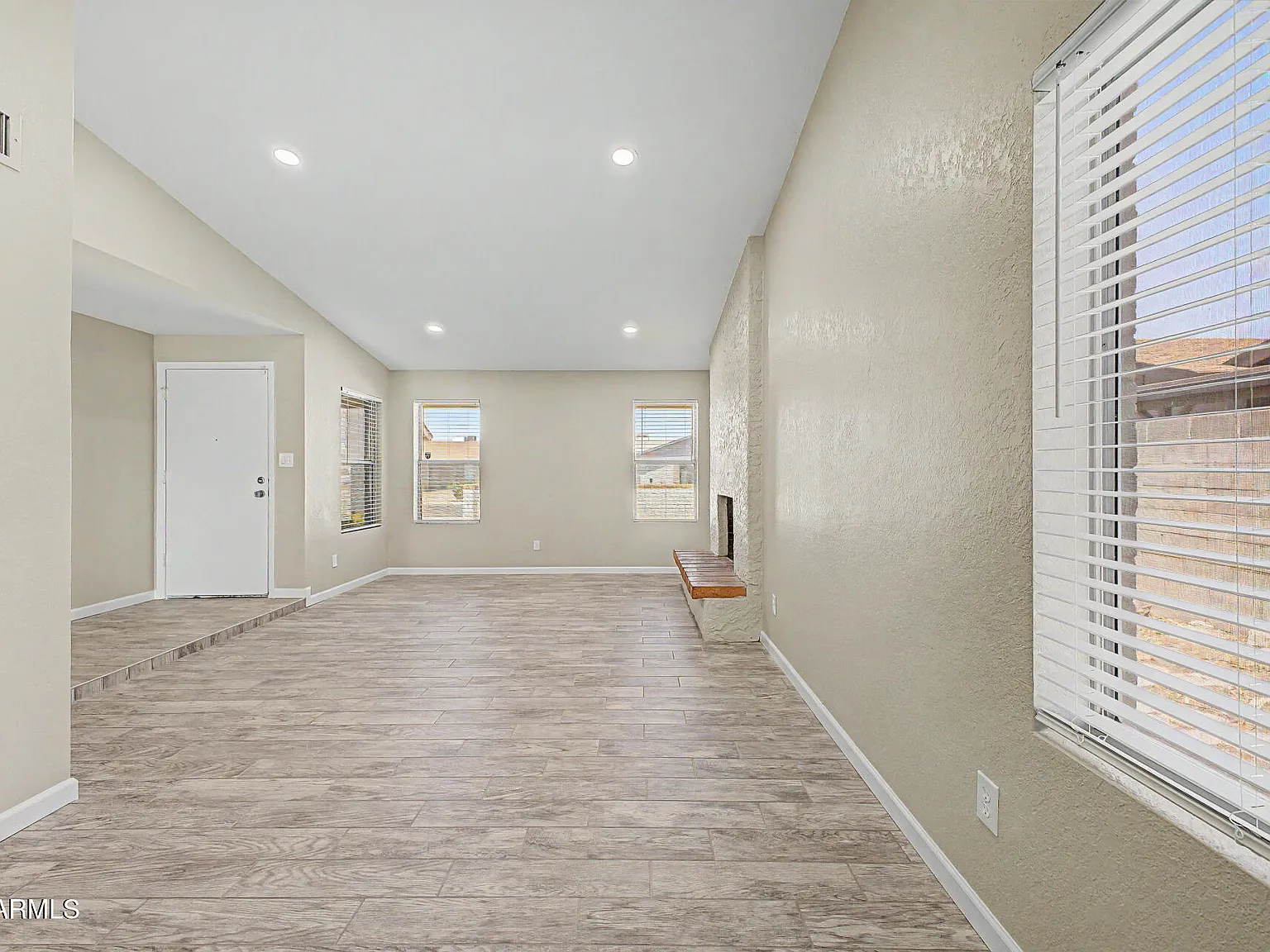 4 bed, 2.0 bath, 1672 sqft, $2,200 — Photo 4