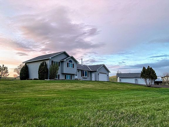 2nd image of 47 Fawn Dr