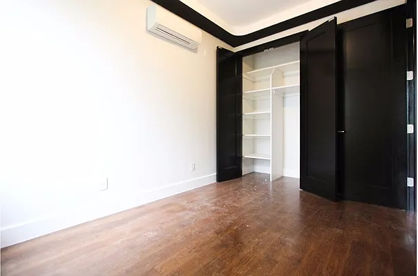 Rented by Voro, LLC | media 21