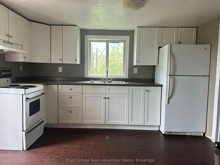 41 Emily St — Photo 12