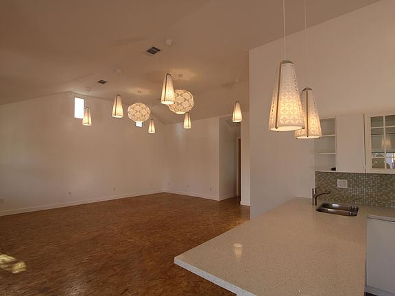 5th image of 5659 York Blvd