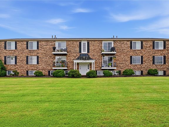 3rd image of 1616 Jefferson Ridge Dr