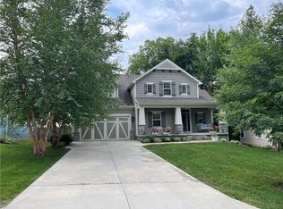 4005 W 62nd Ter, Fairway, KS 66205