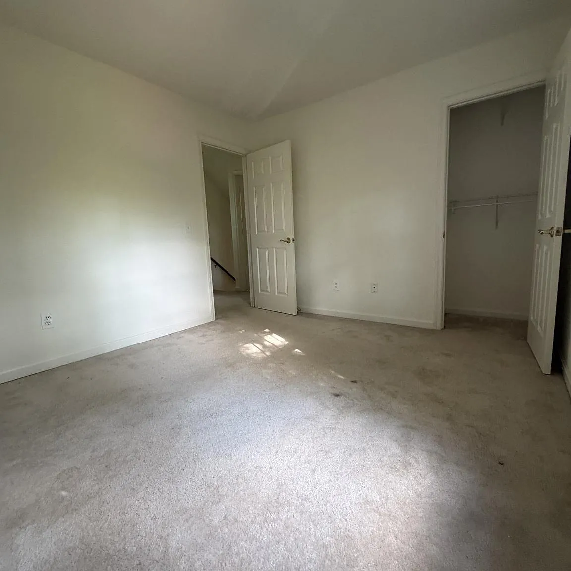 2 bed, 1.0 bath, 1040 sqft, $2,000 — Photo 3