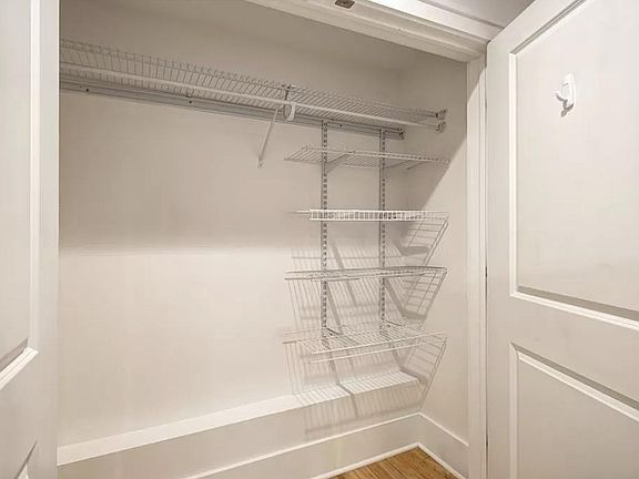 5th image of 8015 Agnes Ave #307