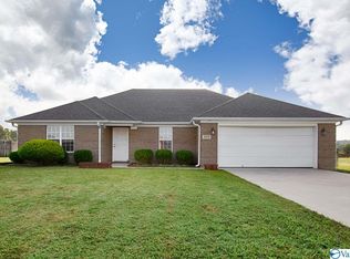305 Eagle Ridge Dr, New Market, AL 35761