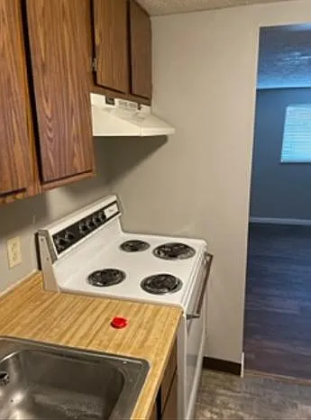 1 bed, 800 sqft, $700 — Photo 4