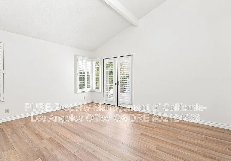 5347 Indian Hills Dr — Photo 10