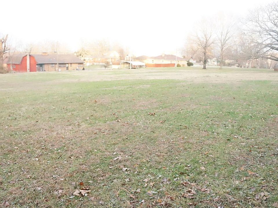 1st image of 407 S Harlin Dr