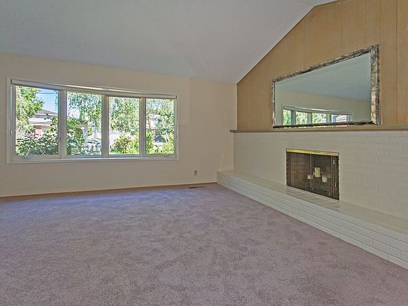 4th image of 1791 Grace Ave