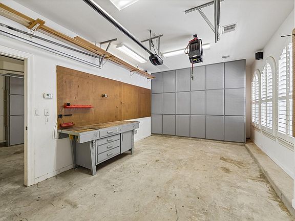 5th image of 20608 Southwood Oaks Dr