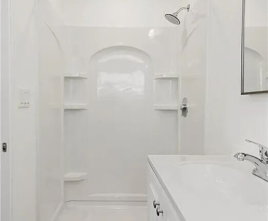 5th image of 554 N Cambridge St #4