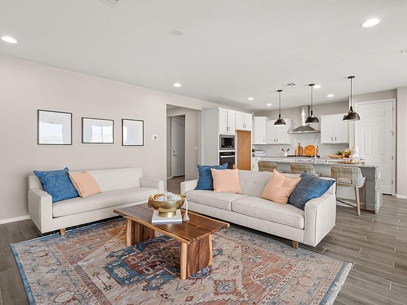 5th image of 6323 Angelou Ln NW