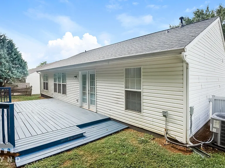 2066 Chapel Creek Rd SW — Photo 14