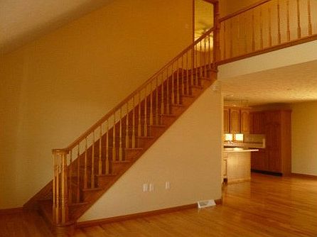 2nd image of 388 Castle St
