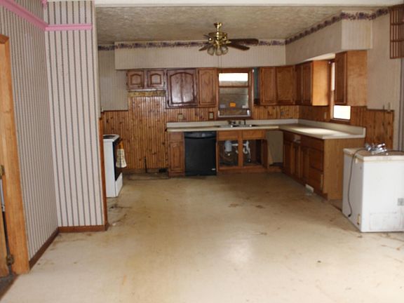 5th image of 2638 Avenue L