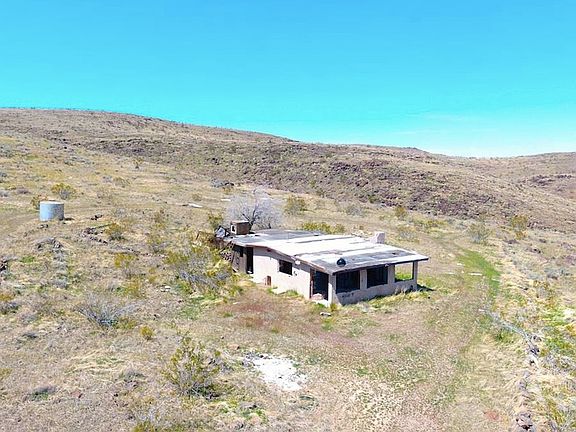 2nd image of 4334 Yucca Mesa Rd