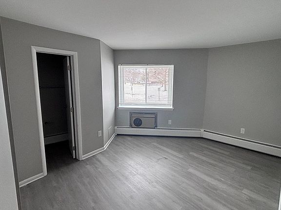 3rd image of 5947 7th Ave APT 1C