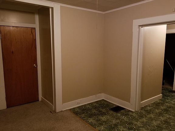 2nd image of 9 Saint Thomas Pl APT 3