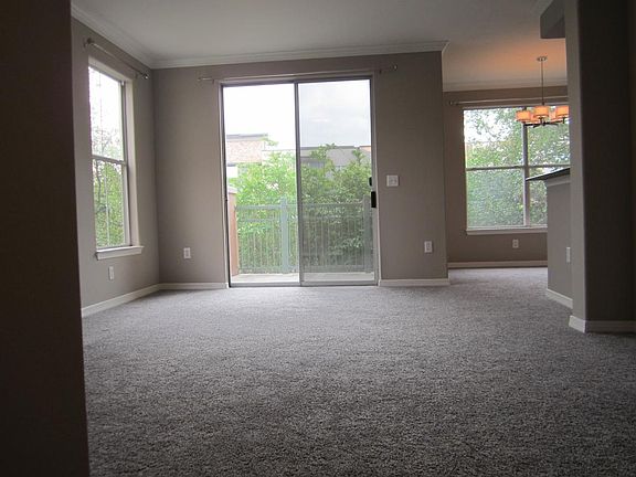 3rd image of 330 Las Colinas Blvd APT 318