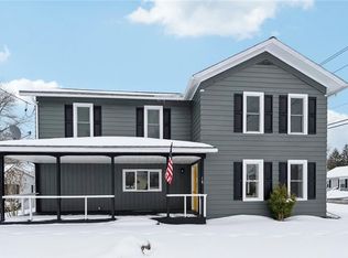 18 Waterloo St, Clyde, NY 14433