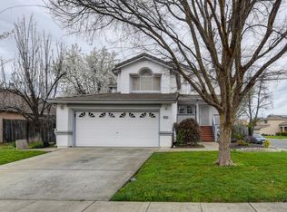 9615 Village Tree Dr, Elk Grove, CA 95758