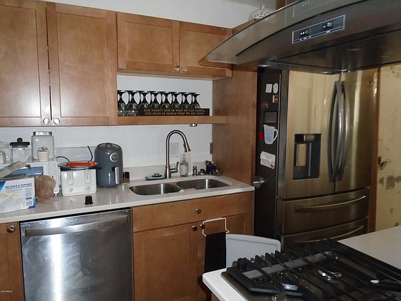 2nd image of 3010 W Loma Ln