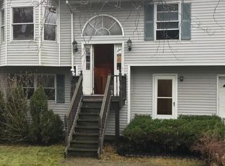 41 N Greenbush Rd, West Nyack, NY 10994