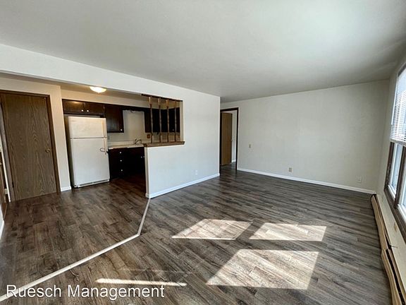 2nd image of 1914 Basten St #7