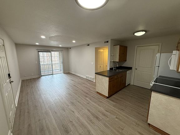2nd image of 1190 E Waterside Cv APT 20