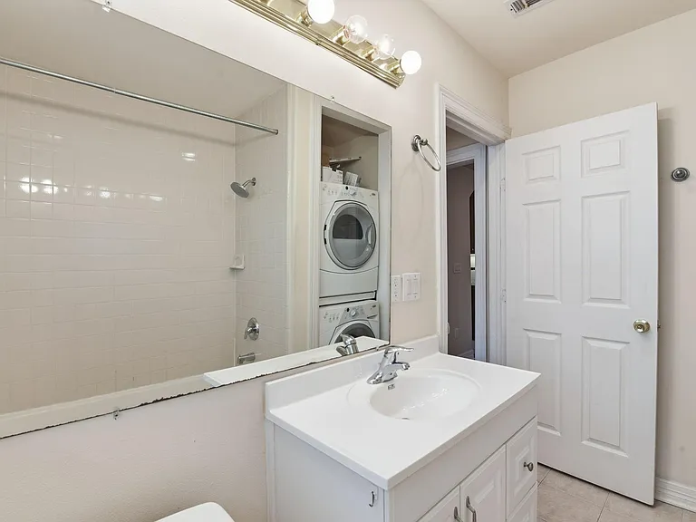 2513 Shakespeare St #3 — Photo 22