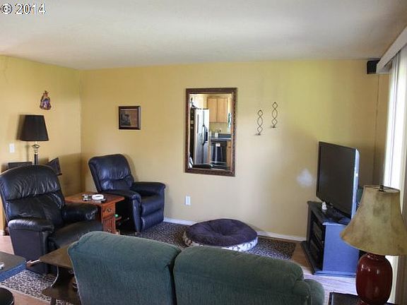 4th image of 2615 SE 129th Ct