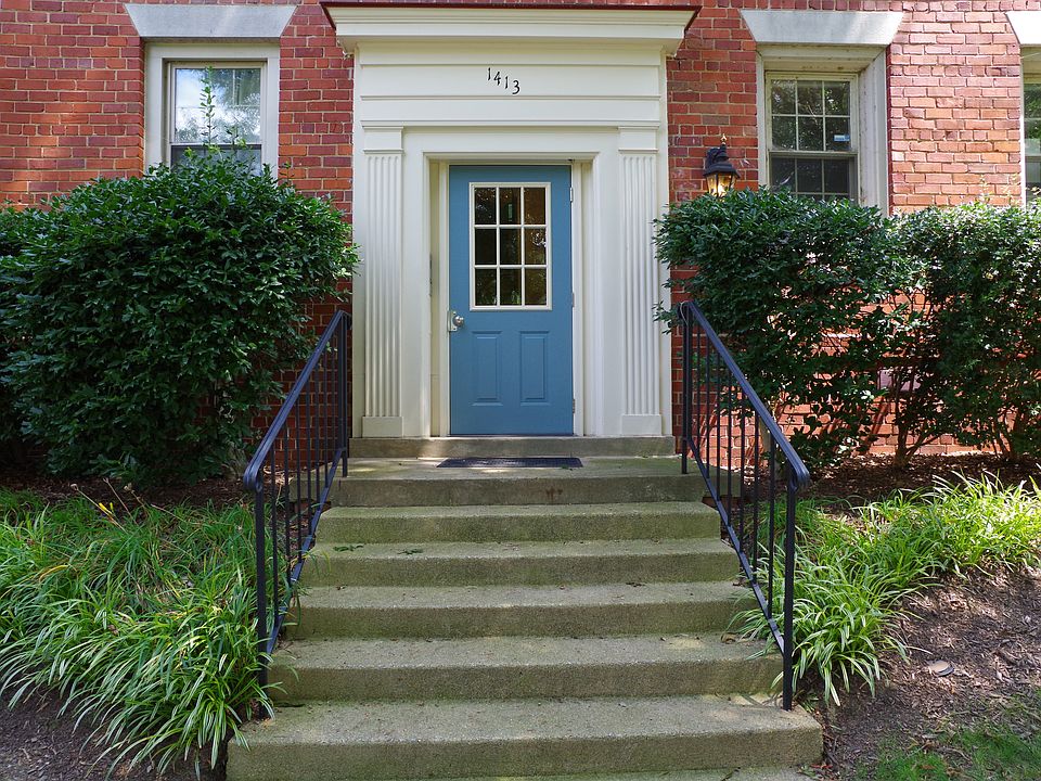 1st image of 1413 E Abingdon Dr APT 2