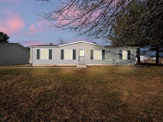 18711 McDuffee Rd, Churubusco, IN 46723
