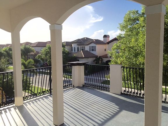 3rd image of 4036 Artesa Dr