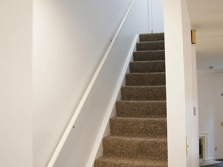 9771 Bunker Hill Ln — Photo 7
