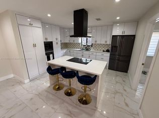 4285 SW 7th St #4285, Miami, FL 33134
