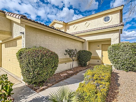 3rd image of 1070 Harpy Eagle Ave
