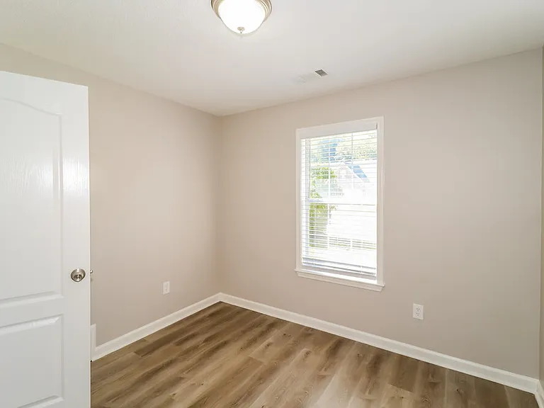 205 Cameron Dr — Photo 14