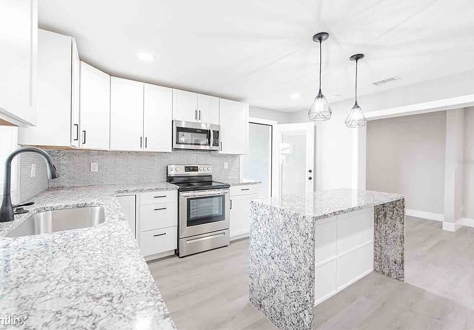 1st image of 39530R Lincoln Ave