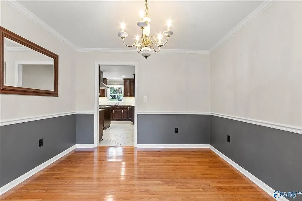4 bed, 2.5 bath, 2880 sqft, $3,150 — Photo 3