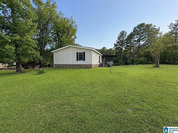 3rd image of 838 Chelsea Rd