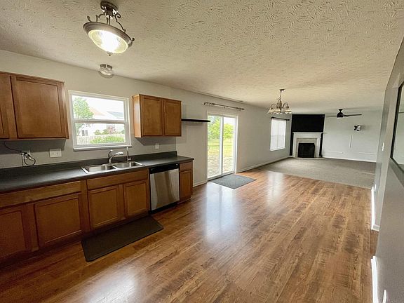5th image of 4309 Thompson Dr