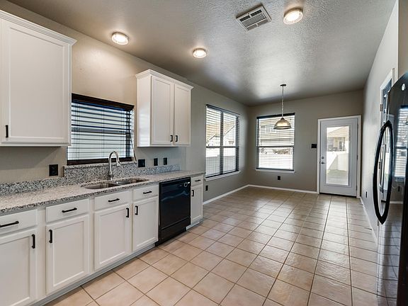 3rd image of 10337 Nantucket Dr