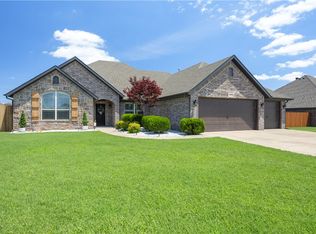1905 W Brooks Pl, Rogers, AR 72758
