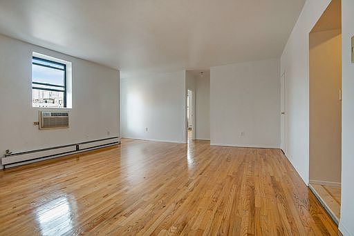 1st image of 601 10th Ave APT 5B