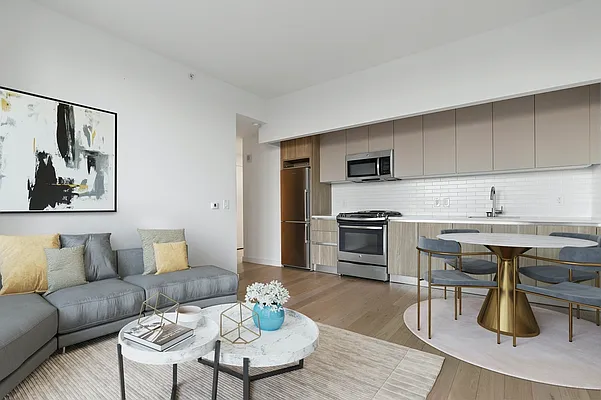 Rented by Stonehenge NYC LLC | media 2