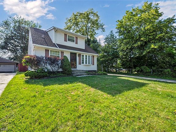 2nd image of 4630 W 190th St