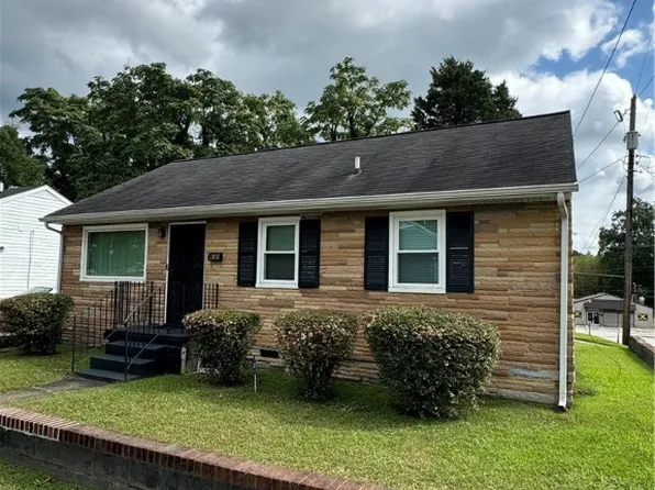 854 Apperson St, Petersburg, VA 23803